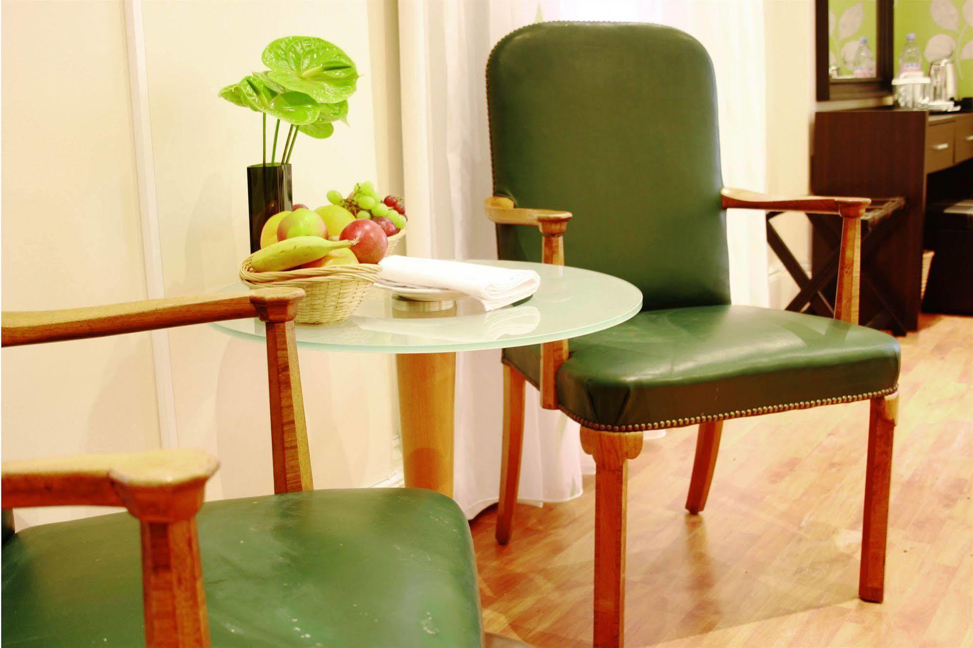 Hotel Makedonia Лондон Екстериор снимка